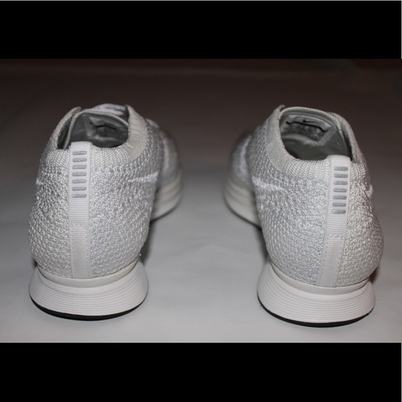 New Nike Flyknit Racer White Women Sneakers Size 6 - Picture 6 of 8